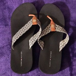Tommy Hilfiger Flip Flops Size 8